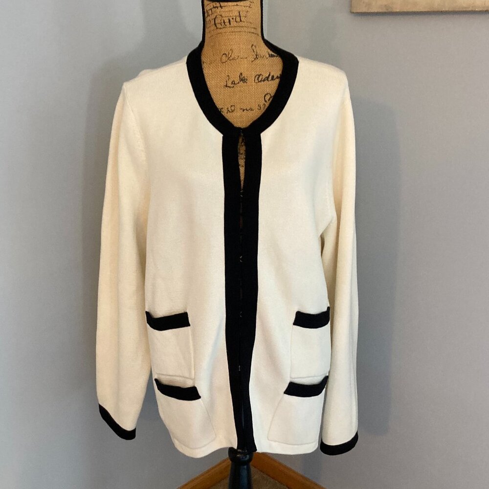 Talbots Knit Sweater Women Size 3X Cream and Black